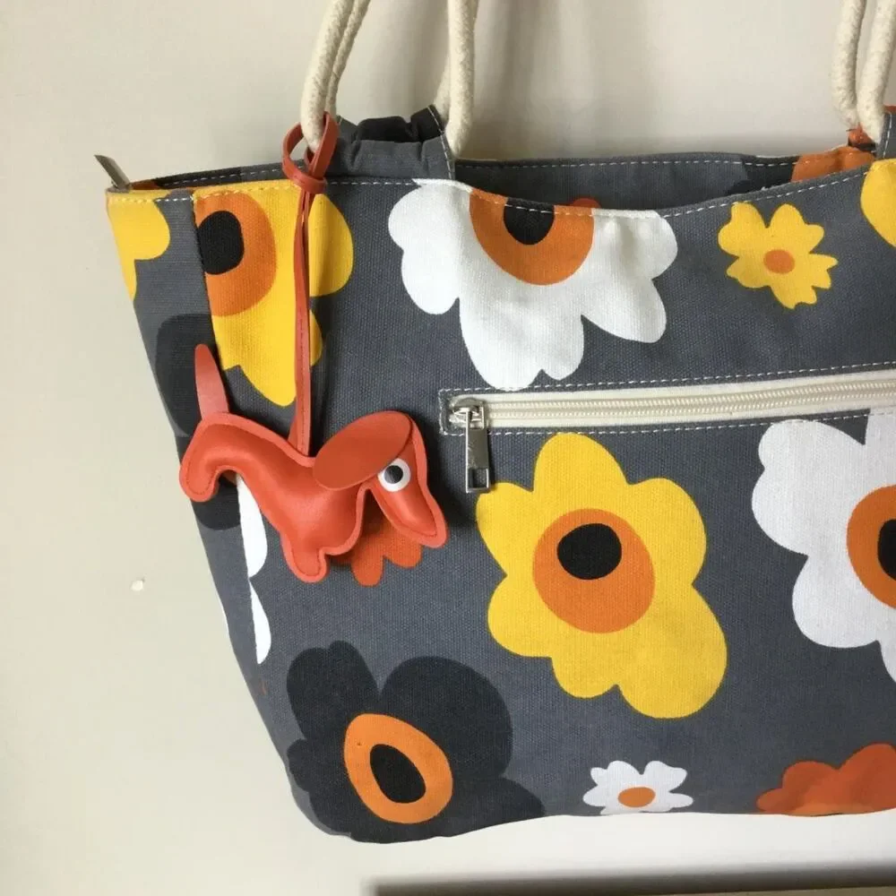 Farmhouse Is My Style "Summer Blooms" Gray Canvas Tote Bag w/Dachshund Bag Charm - Picture 2 of 10